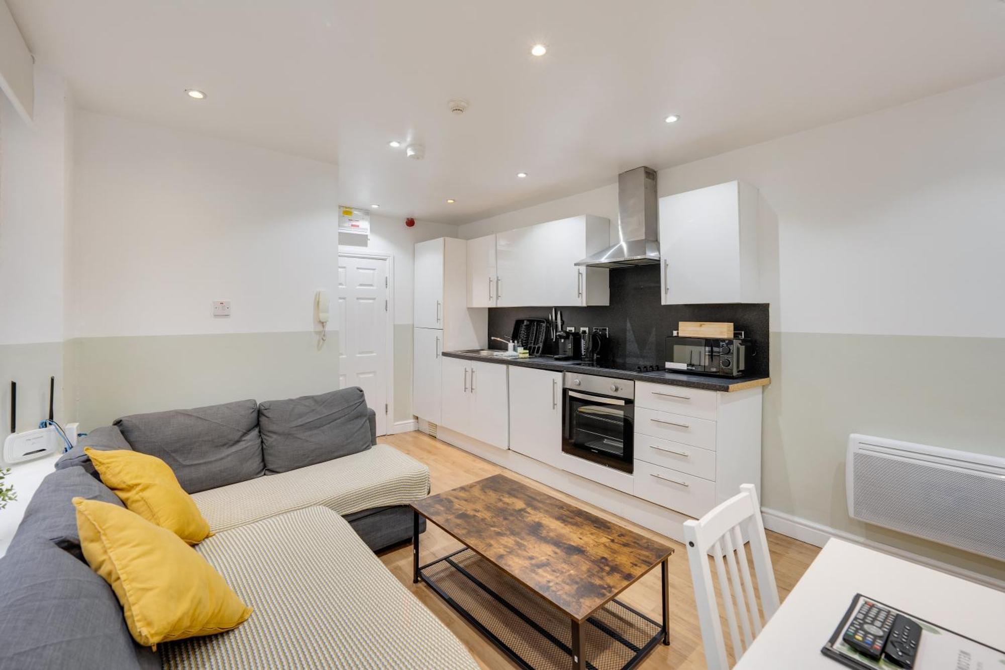 2 Bedroom Apartment For Up To 6 Nr Centre 카디프 외부 사진